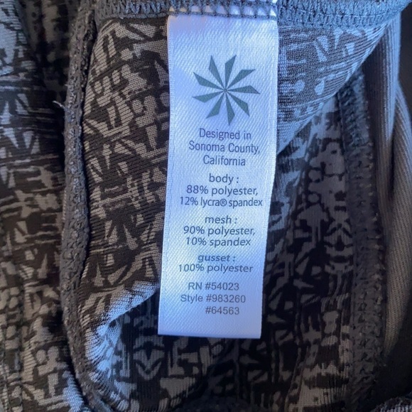 Athleta Stash Pocket II Capri Leggings, Size X-Small - Picture 6 of 9
